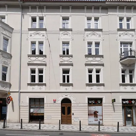 Blueground Holesovice View Nr Vltava Prg-57 Apartment